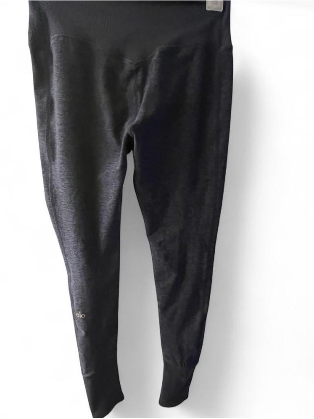 ALO Yoga High-Rise Seamless Leggings in Navy - Picture 3 of 6